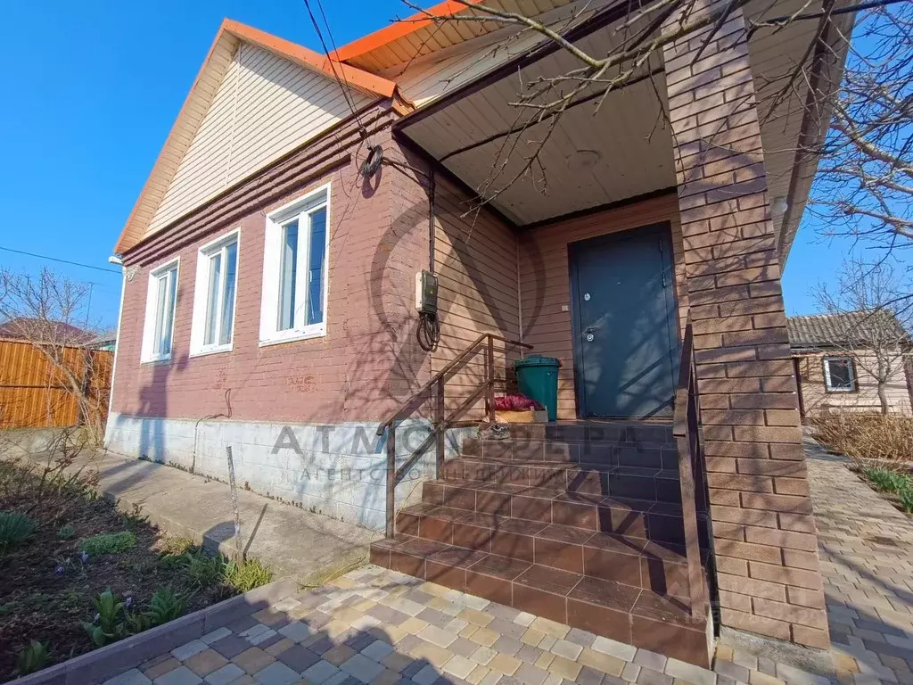 Дом в Краснодарский край, Хадыженск Апшеронский район, Октябрьская ул. ... - Фото 1