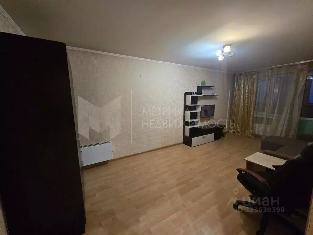 1-к кв. Тюменская область, Тюмень ул. Западносибирская, 12к3 (35.8 м) - Фото 1