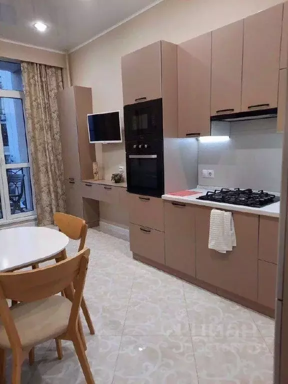 1-к кв. Краснодарский край, Геленджик Крымская ул., 22к7 (49.0 м) - Фото 1