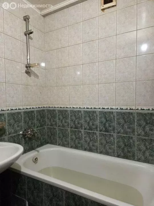 3-комнатная квартира: Краснодар, улица Гагарина, 59 (59 м) - Фото 1