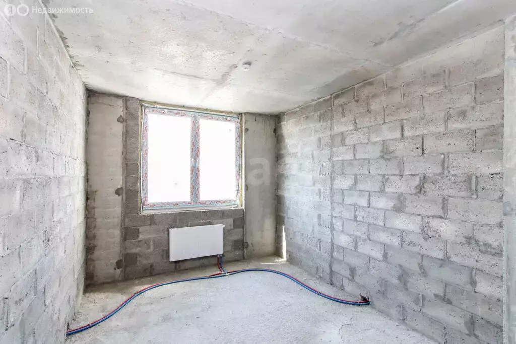 2-комнатная квартира: Тюмень, улица Менжинского, 60 (65 м) - Фото 1