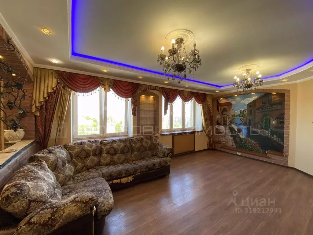 3-к кв. Кировская область, Киров ул. Преображенская, 82/1 (88.2 м) - Фото 1