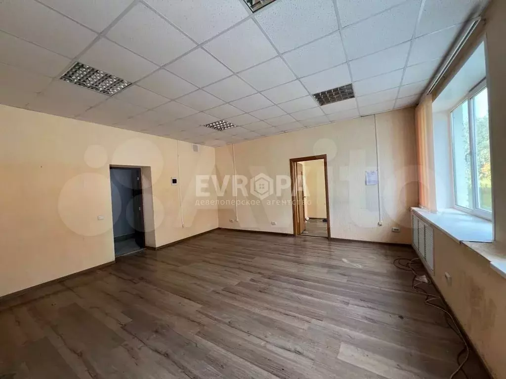 Офис (частями) 1000 м2 - Фото 0