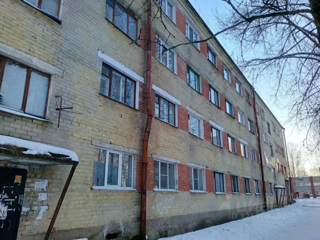 Комната Псковская область, Псков ул. Николая Васильева, 83 (13.1 м) - Фото 2