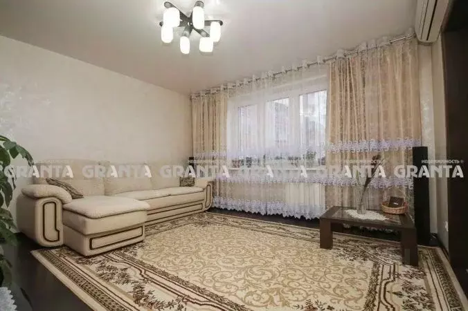 2-к кв. Красноярский край, Красноярск Свердловская ул., 137 (53.0 м) - Фото 1