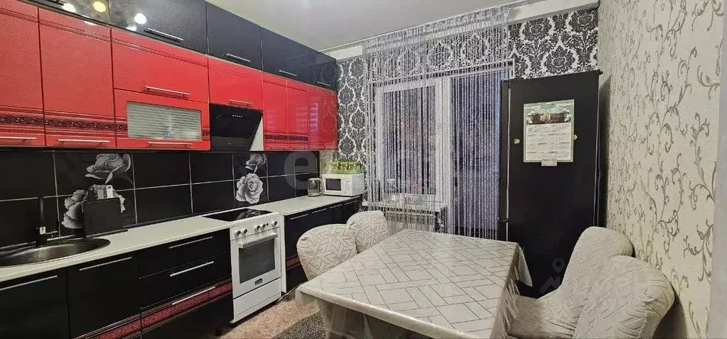 2-к кв. Ханты-Мансийский АО, Лангепас ул. Минская, 2 (60.7 м) - Фото 0