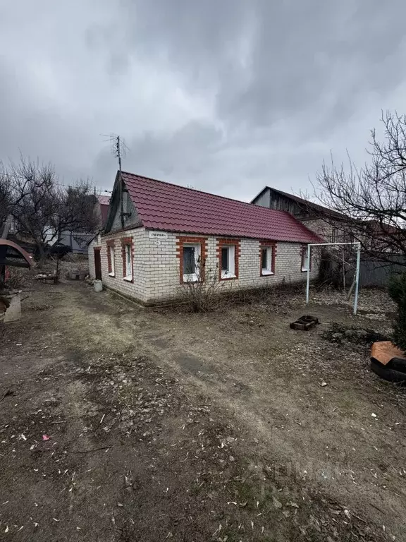 Дом в Саратовская область, Саратов проезд 5-й Нагорный (57 м) - Фото 0