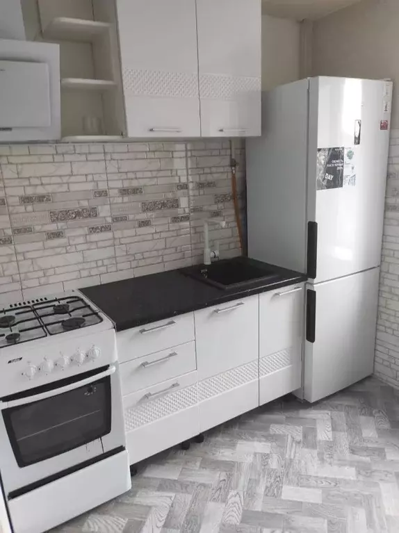 1-к кв. Крым, Симферополь городской округ, Грэсовский пгт  (30.0 м) - Фото 1