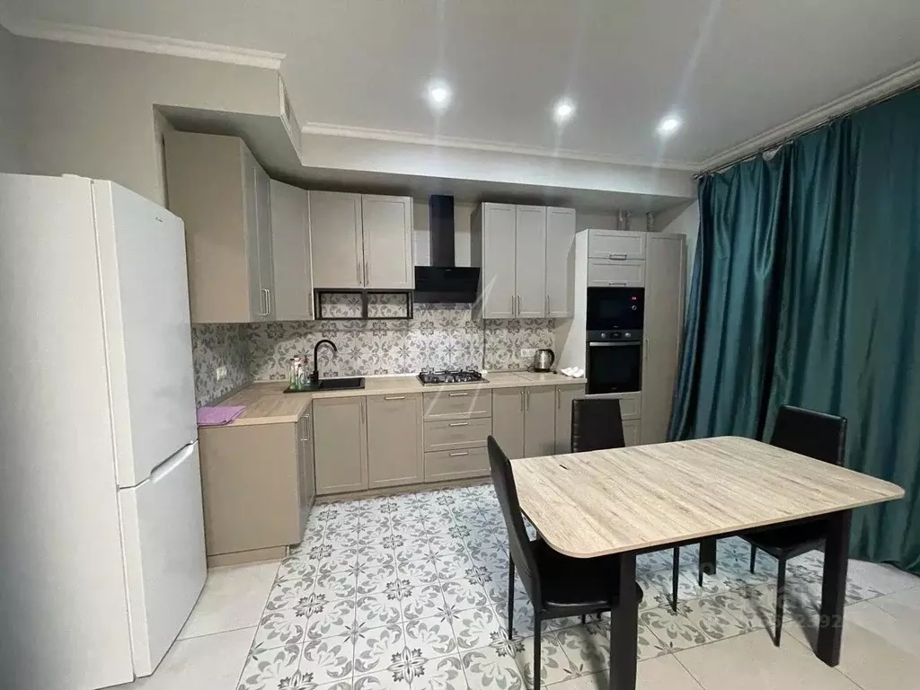 3-к кв. Московская область, Химки ул. Озерная, 10 (93.0 м) - Фото 1