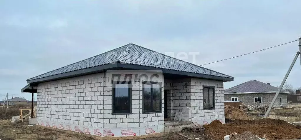 Дом в Ульяновская область, Чердаклинский район, Мирновское с/пос, пос. ... - Фото 0