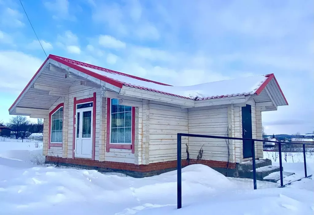 Дом в Башкортостан, Иглинский сельсовет, с. Иглино пер. Якутова (56 м) - Фото 0