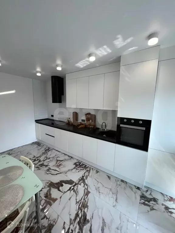 Продаётся 2-к квартира, 55.6 м - Фото 0