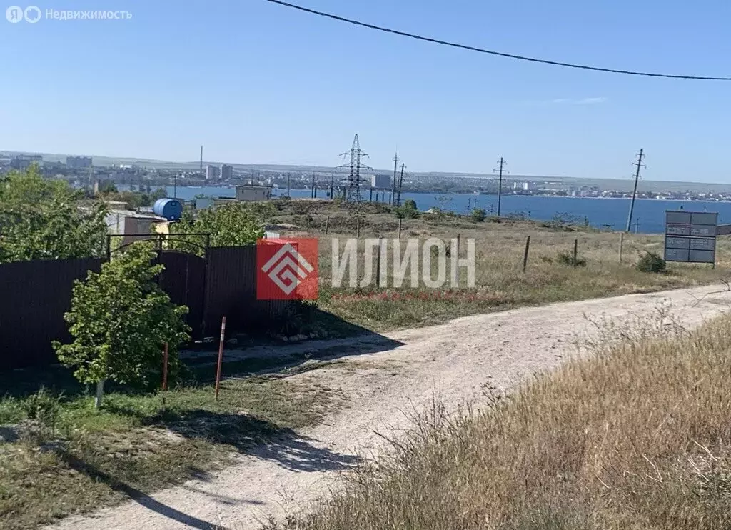 Участок в Феодосия, Корабельный переулок (9.8 м) - Фото 0