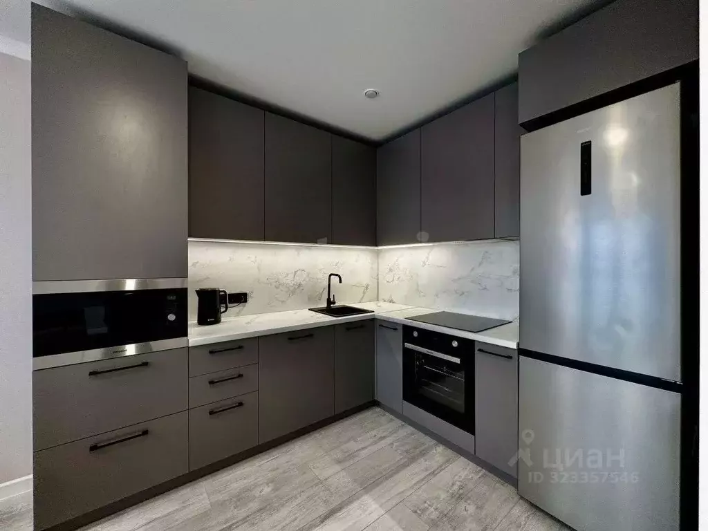 2-к кв. Татарстан, Казань ул. Азата Аббасова, 19 (43.7 м) - Фото 0