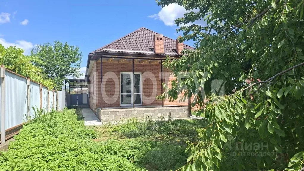 Участок в Краснодарский край, Горячий Ключ ул. Калинина (6.5 сот.) - Фото 1