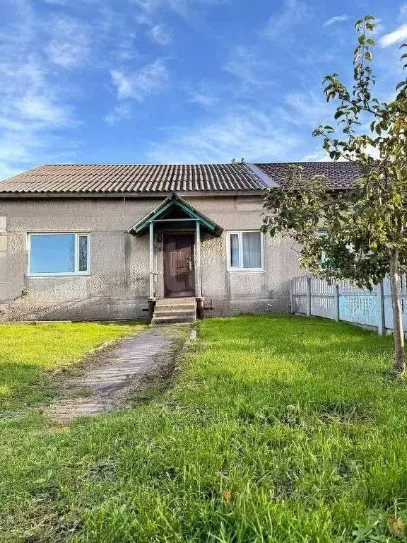 Дом в Калининградская область, Гурьевский муниципальный округ, пос. ... - Фото 1