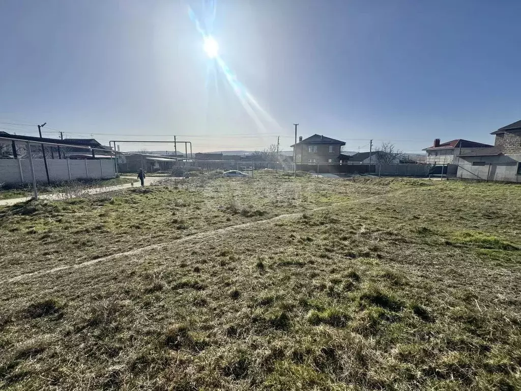 Участок в Крым, Симферопольский район, Чистенское с/пос, с. ... - Фото 0