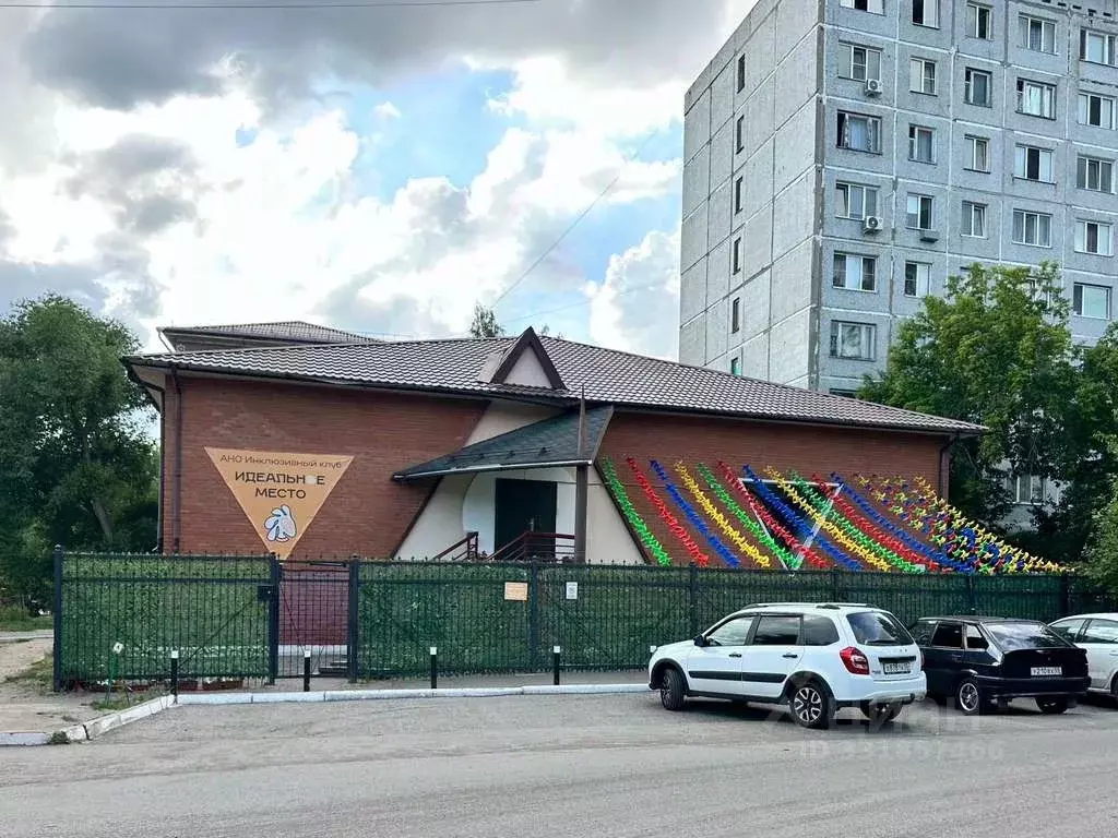 Помещение свободного назначения в Омская область, Омск просп. ... - Фото 1