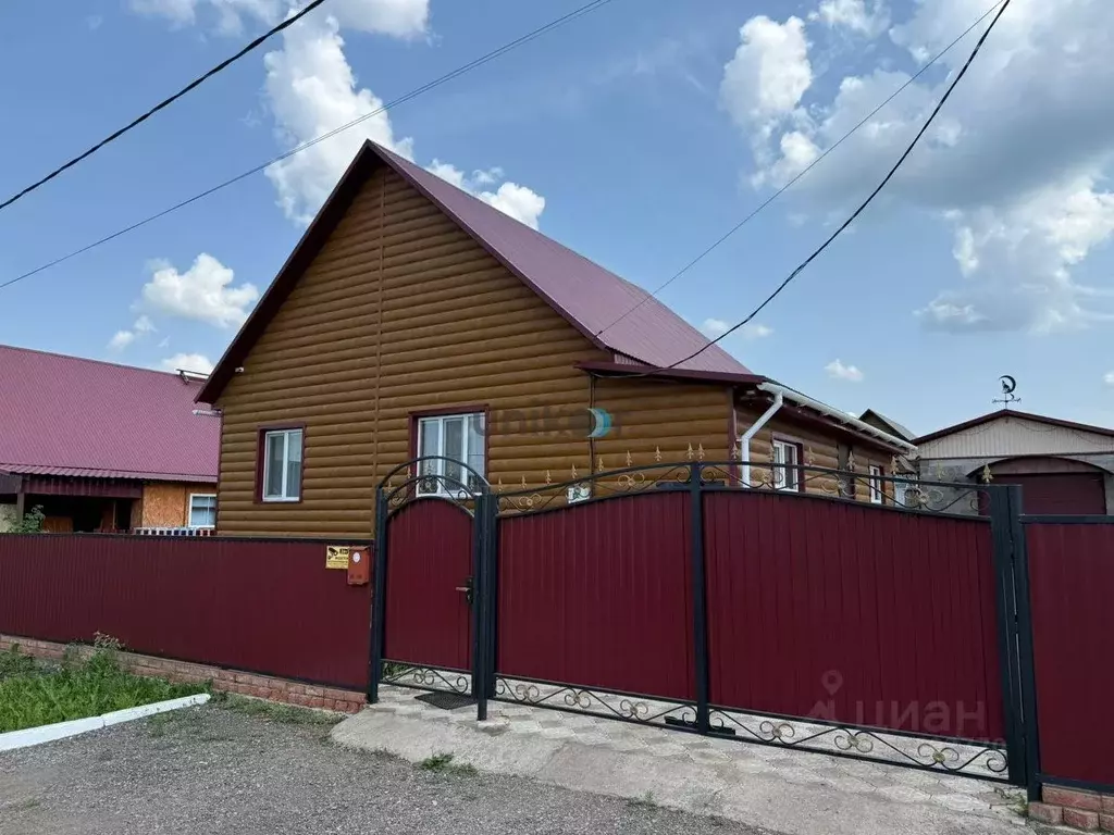 Дом в Башкортостан, Иглинский сельсовет, с. Иглино ул. Королева, 3 (80 ... - Фото 1