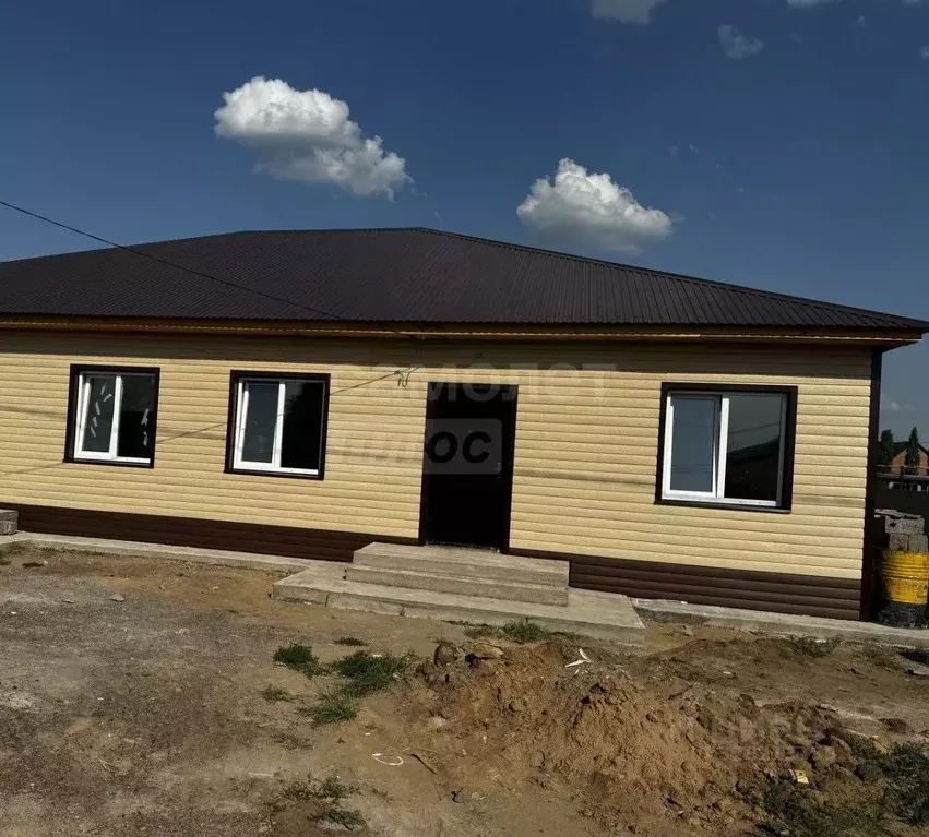 Дом в Оренбургская область, с. Ташла ул. Артема Коровина (98 м) - Фото 1