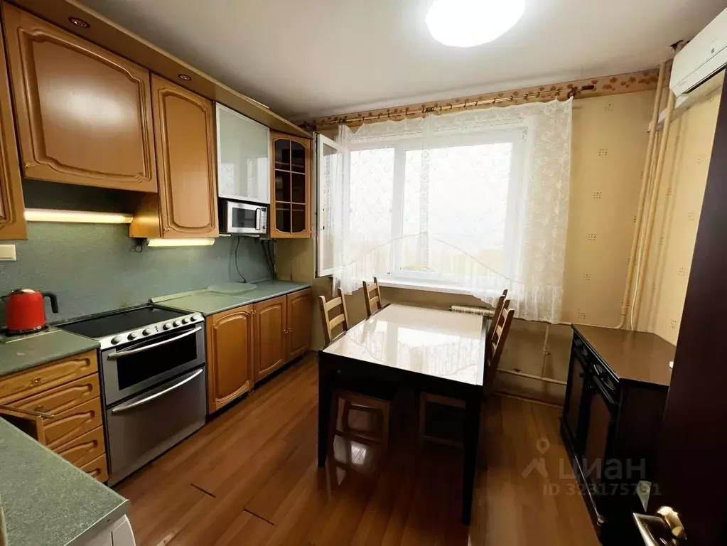 3-к кв. Москва ул. Теплый Стан, 13К1 (76.8 м) - Фото 1