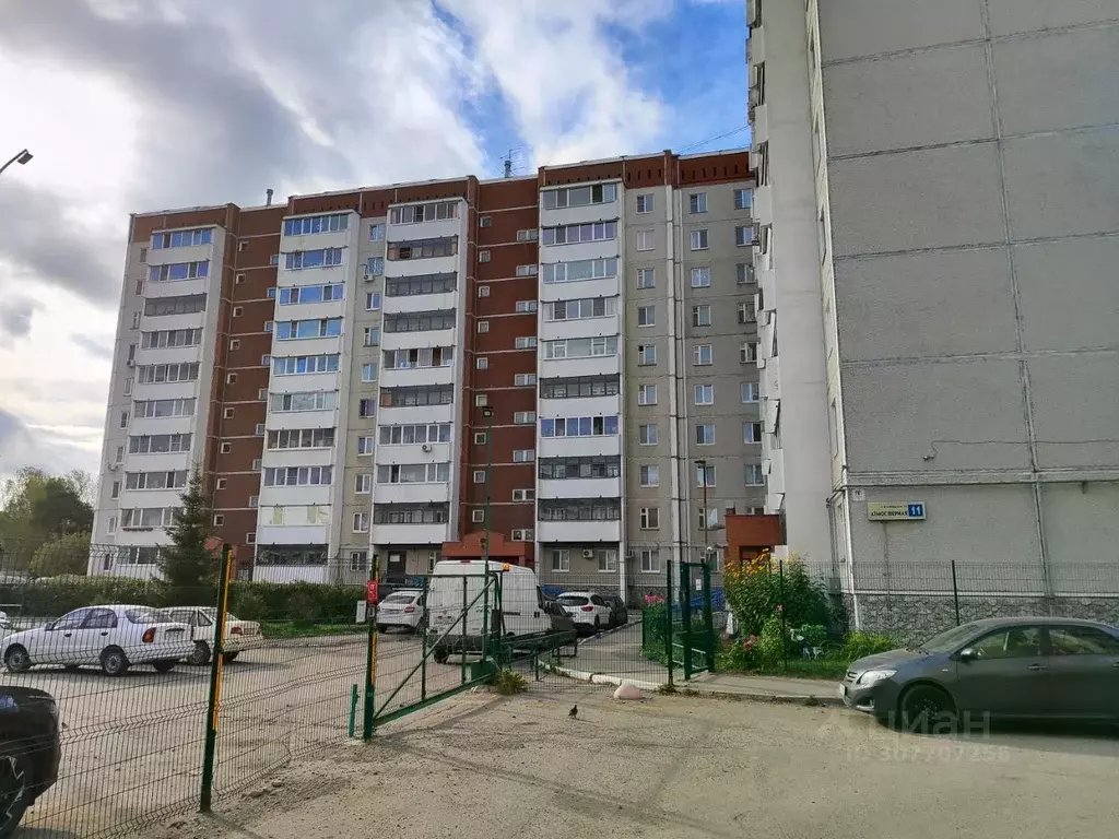 3-к кв. Свердловская область, Екатеринбург ул. Атмосферная, 11 (62.0 ... - Фото 0