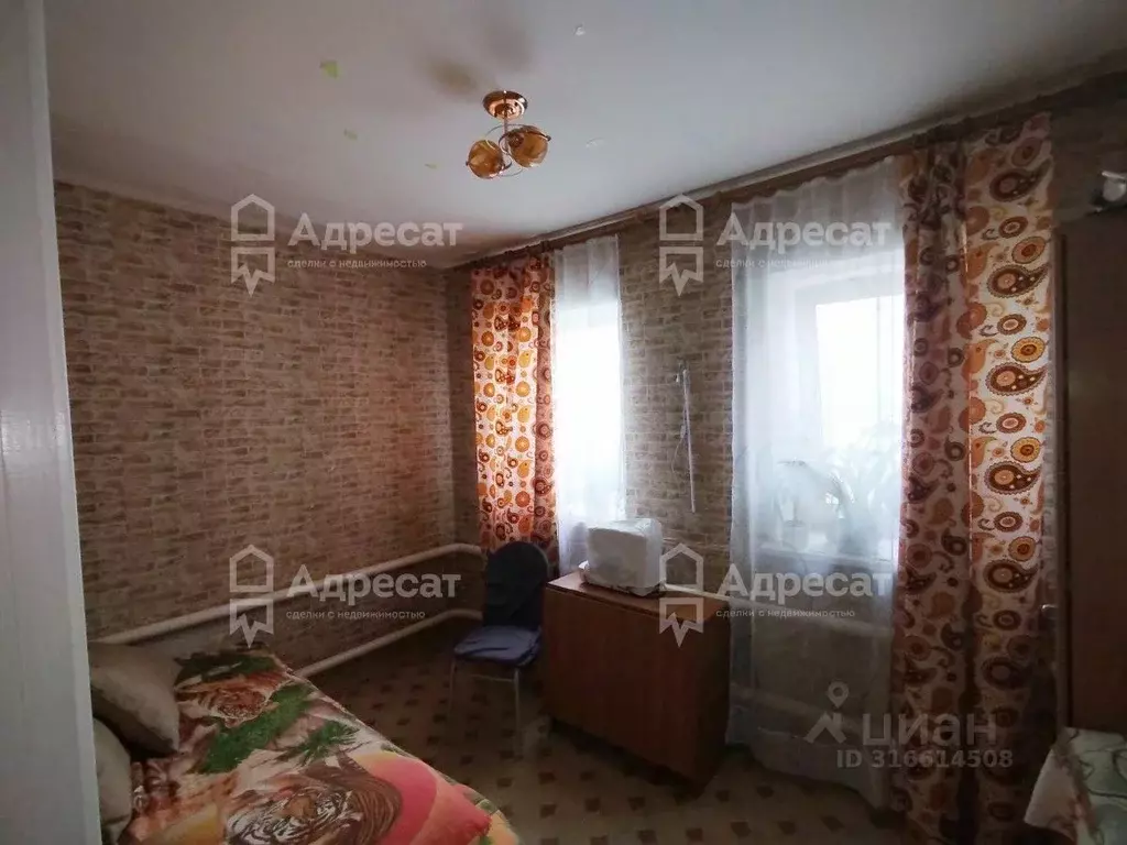 Дом в Волгоградская область, Волгоград Чирская ул. (55 м) - Фото 0