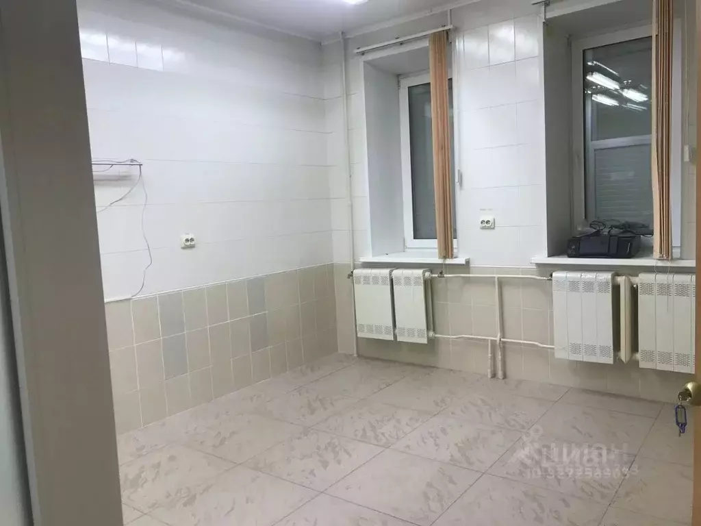 Помещение свободного назначения в Тверская область, Тверь Учительская ... - Фото 1