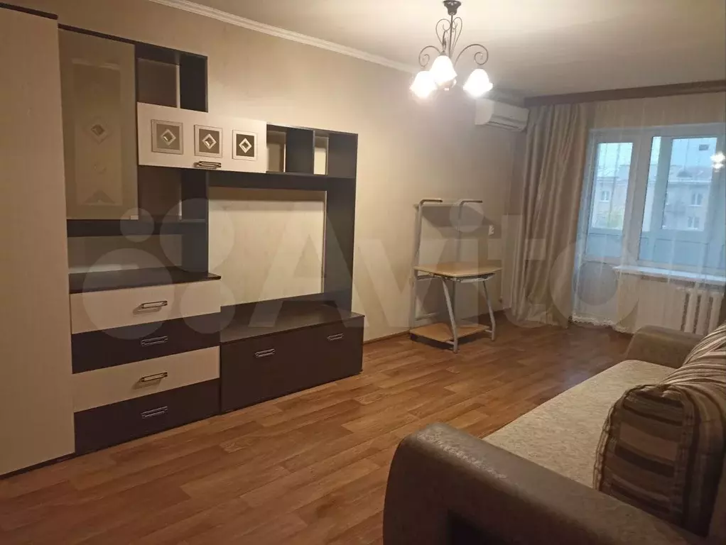 10 и более-к. квартира, 33 м, 9/10 эт. - Фото 1