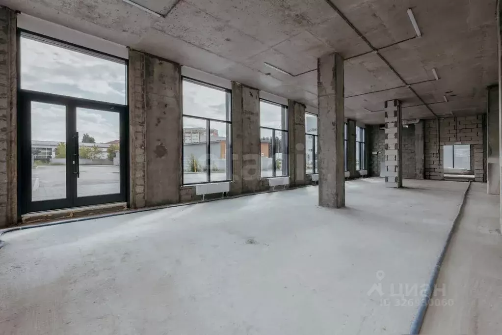 Помещение свободного назначения в Тюменская область, Тюмень ул. ... - Фото 2