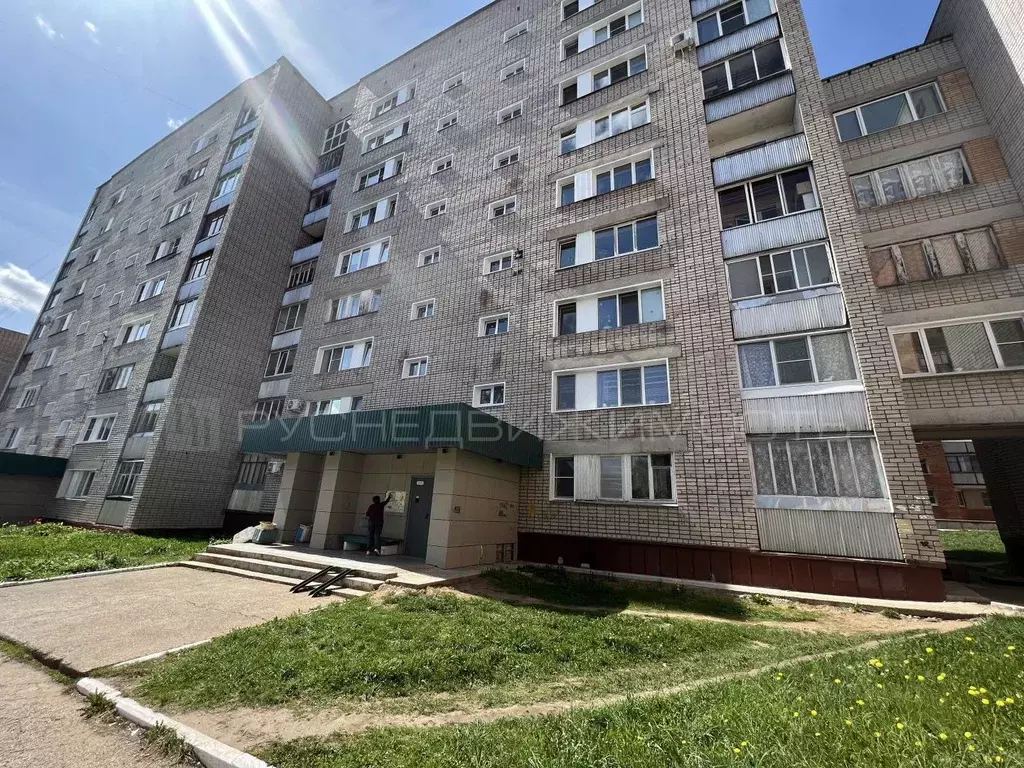 2-к кв. Кировская область, Кирово-Чепецк Сосновая ул., 12 (49.0 м) - Фото 2