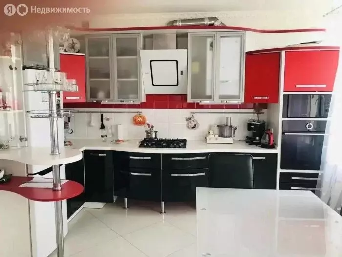 2-комнатная квартира: Евпатория, проспект Ленина, 51/50 (74 м) - Фото 2