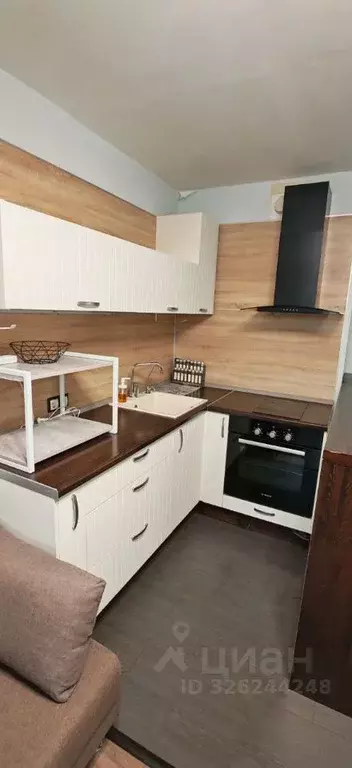 Студия Свердловская область, Екатеринбург ул. Рощинская, 41 (25.0 м) - Фото 1