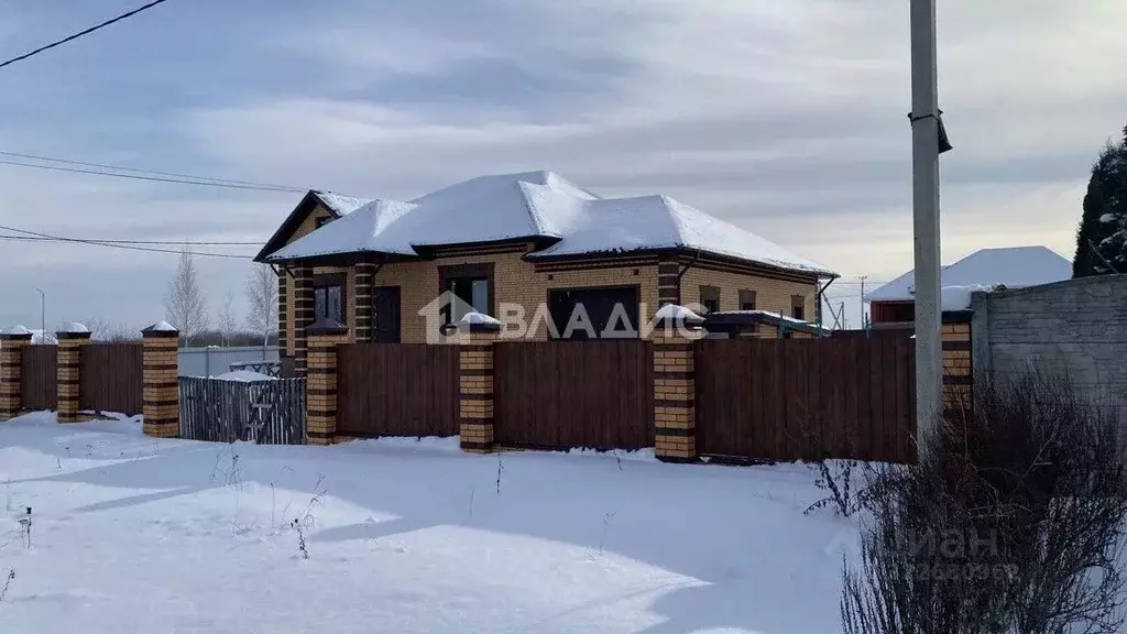 Дом в Белгородская область, Яковлевский муниципальный округ, с. ... - Фото 1