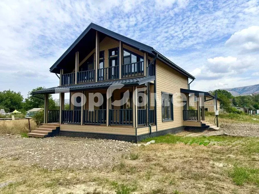 Дом в Крым, Симферопольский район, Добровское с/пос, с. Перевальное ... - Фото 1