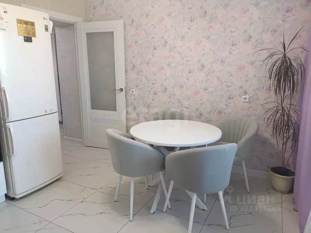 2-к кв. Башкортостан, Уфа Союзная ул., 37 (62.0 м) - Фото 1