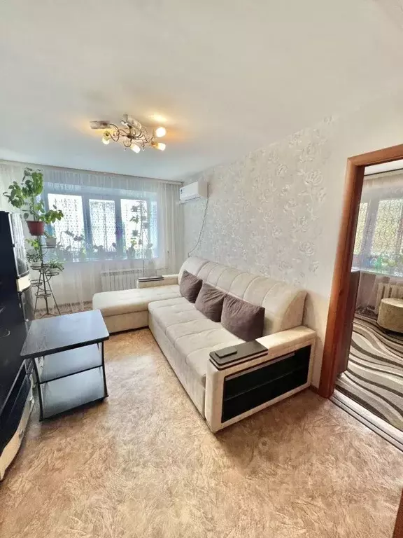 2-к кв. Нижегородская область, Кстово 2-й мкр, 31 (40.7 м) - Фото 1