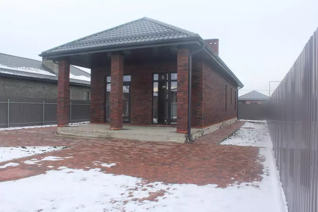 Дом в Краснодарский край, Краснодар пос. Березовый, ул. Имени Атамана ... - Фото 2