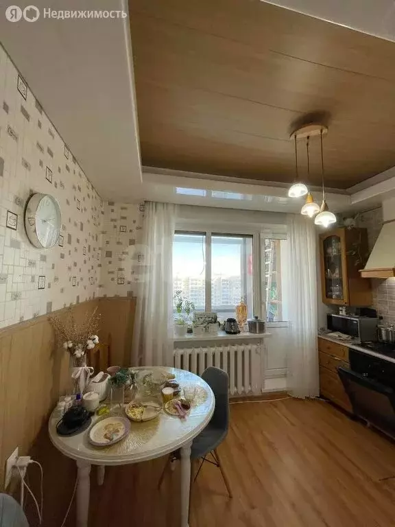 4-комнатная квартира: Якутск, 202-й микрорайон, 17 (89.6 м) - Фото 1