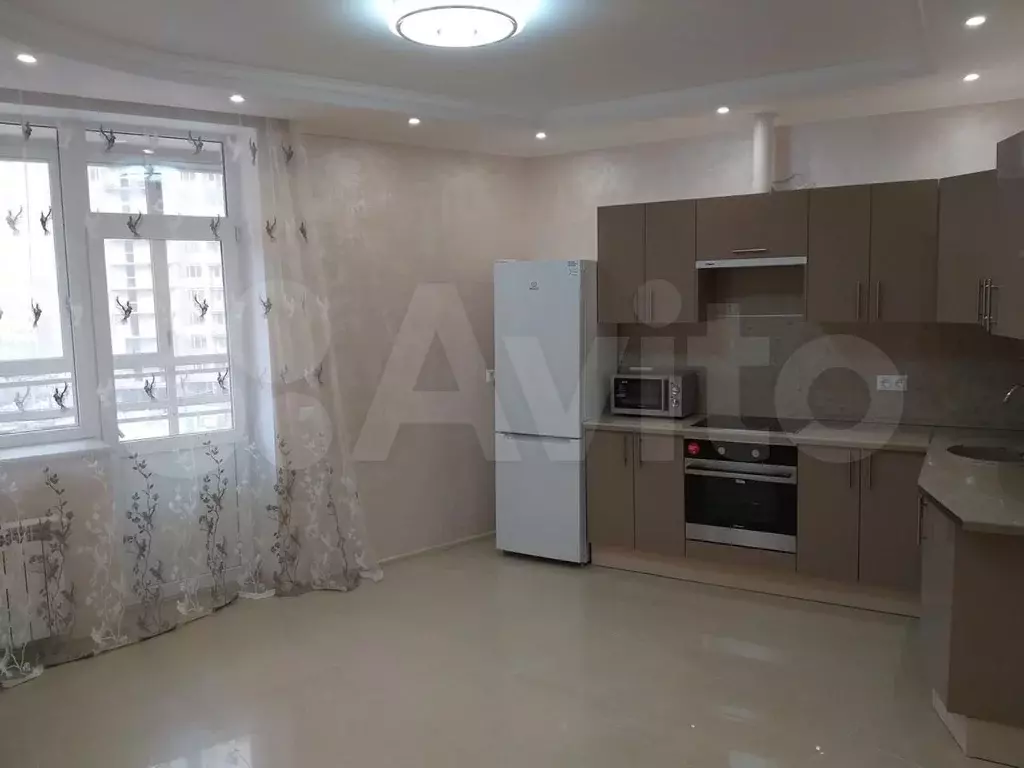3-к. квартира, 70 м, 5/25 эт. - Фото 0
