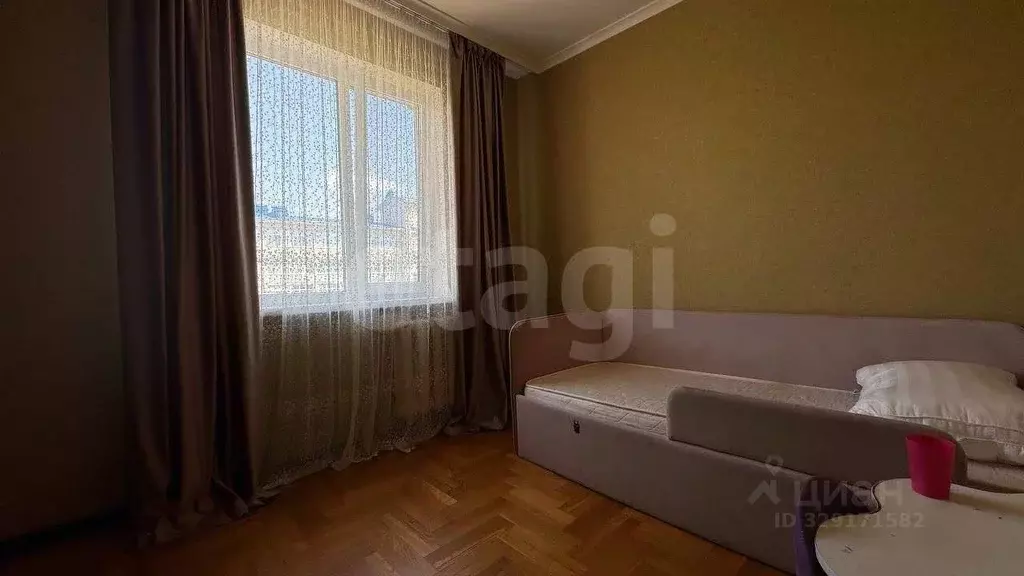 3-к кв. Адыгея, Майкоп ул. Гайдара, 80 (68.3 м) - Фото 0