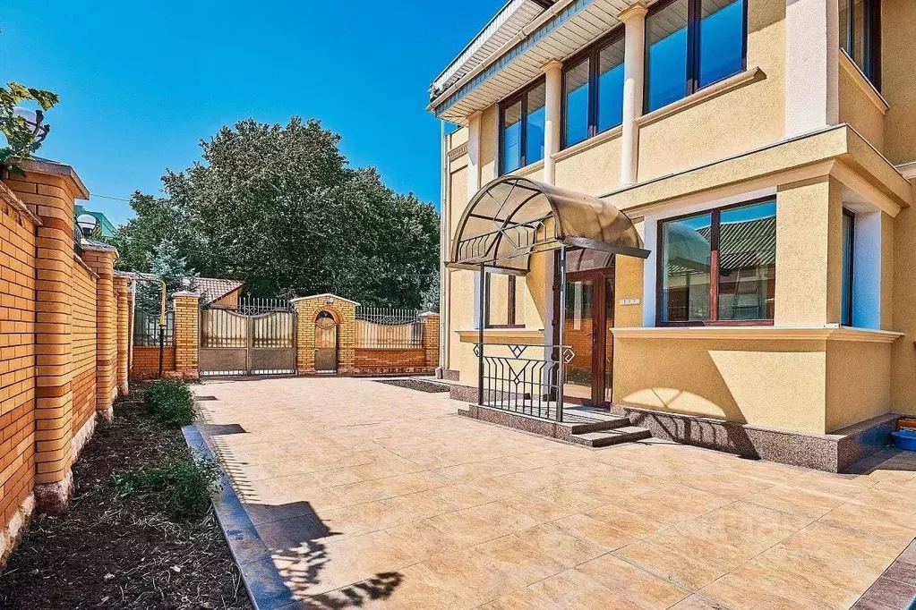 Дом в Крым, Симферополь ул. Титова (367 м) - Фото 1