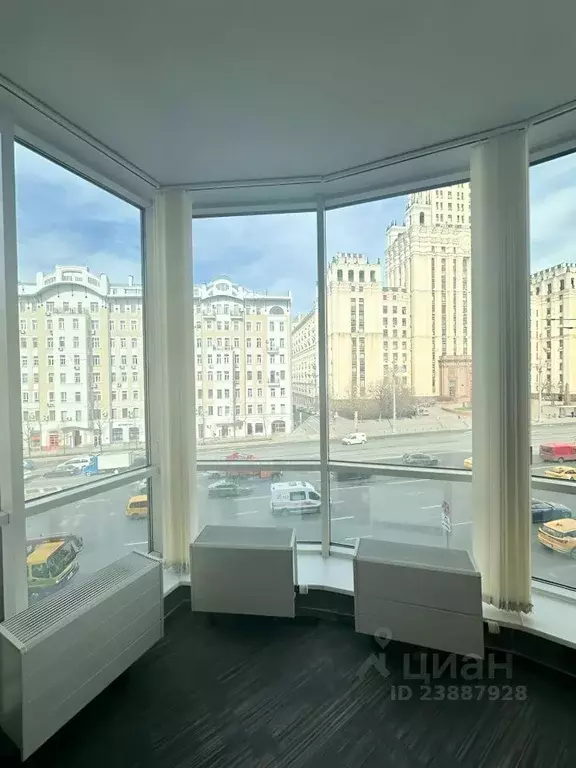 Офис в Москва Садовая-Спасская ул., 28 (938 м) - Фото 0