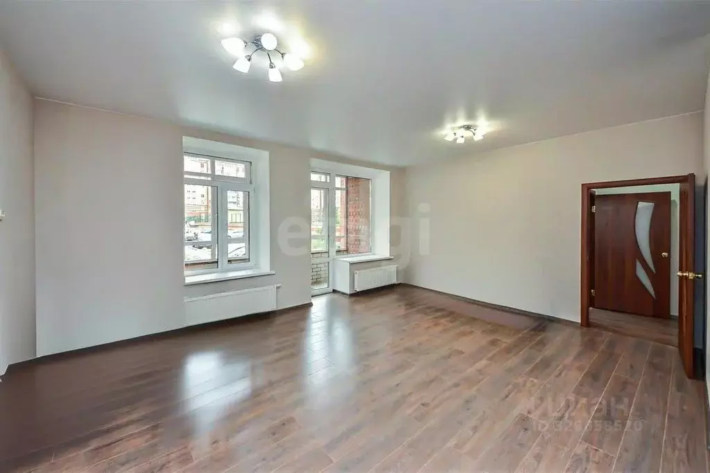 2-к кв. Тюменская область, Тюмень ул. Раушана Абдуллина, 1 (83.8 м) - Фото 1