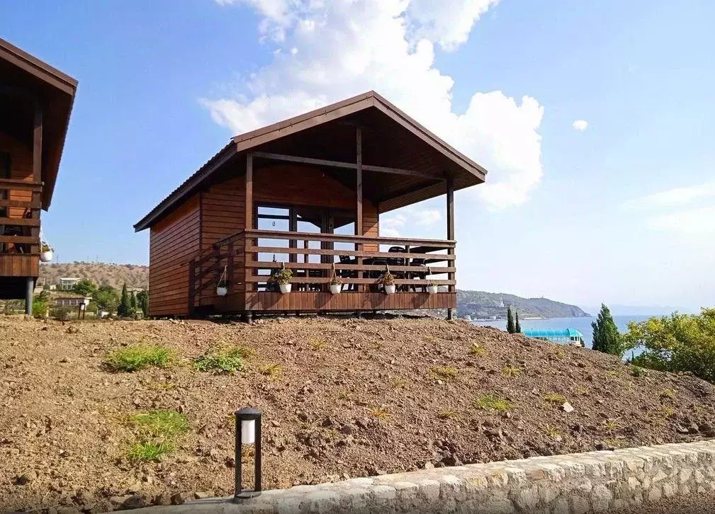 Дом в Крым, Алушта муниципальный округ, с. Солнечногорское ул. ... - Фото 1