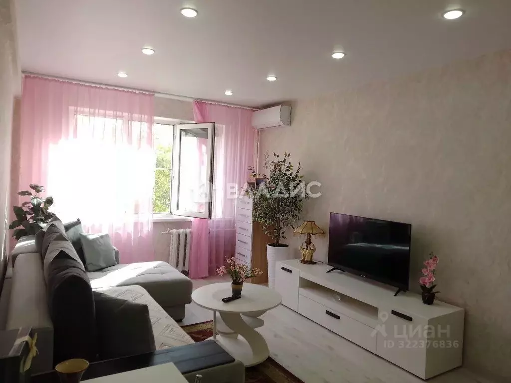 1-к кв. Волгоградская область, Волгоград Жилгородок мкр, ул. ... - Фото 1