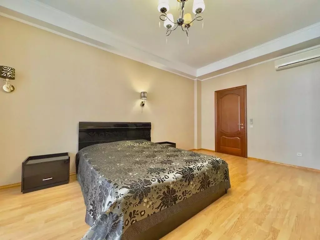 2-к кв. Крым, Ялта ул. Боткинская, 13А (90.0 м) - Фото 0