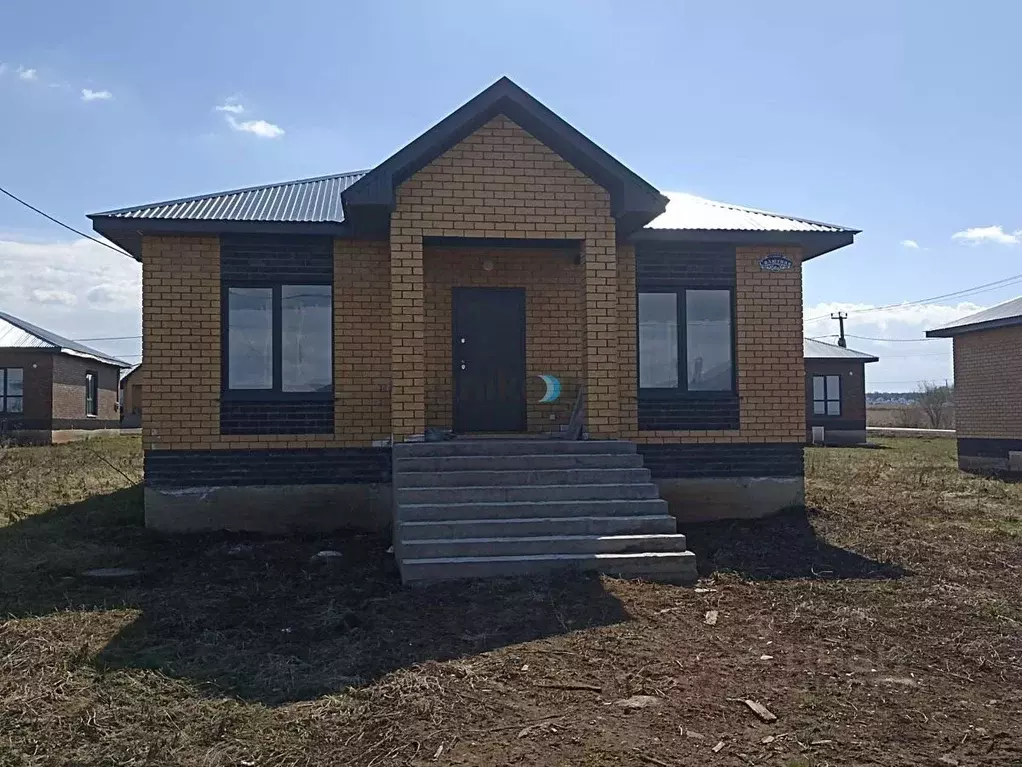 Дом в Башкортостан, Уфа городской округ, с. Нагаево ул. Салютная (100 ... - Фото 0