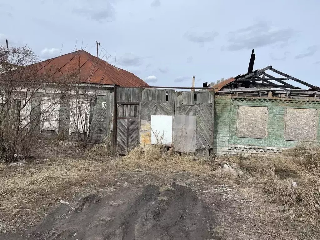 Дом в Омская область, Омск Порт-Артур мкр, ул. 18-я Марьяновская, 135 ... - Фото 0