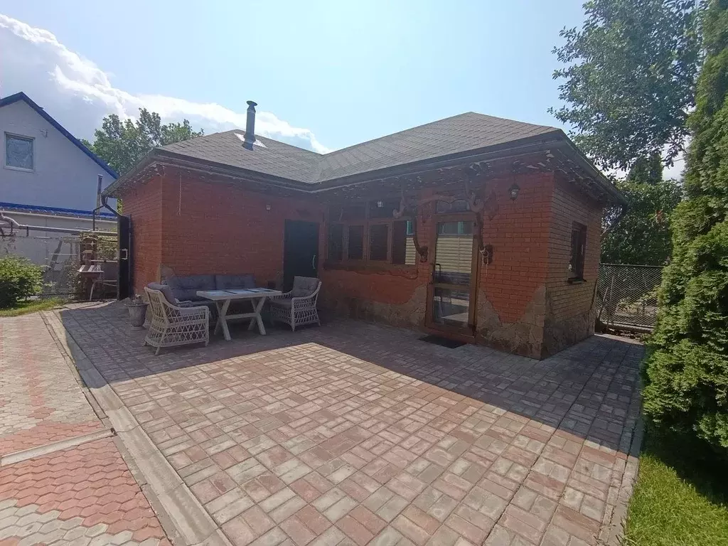 Дом в Саратовская область, Воскресенский район, Елшанское ... - Фото 1